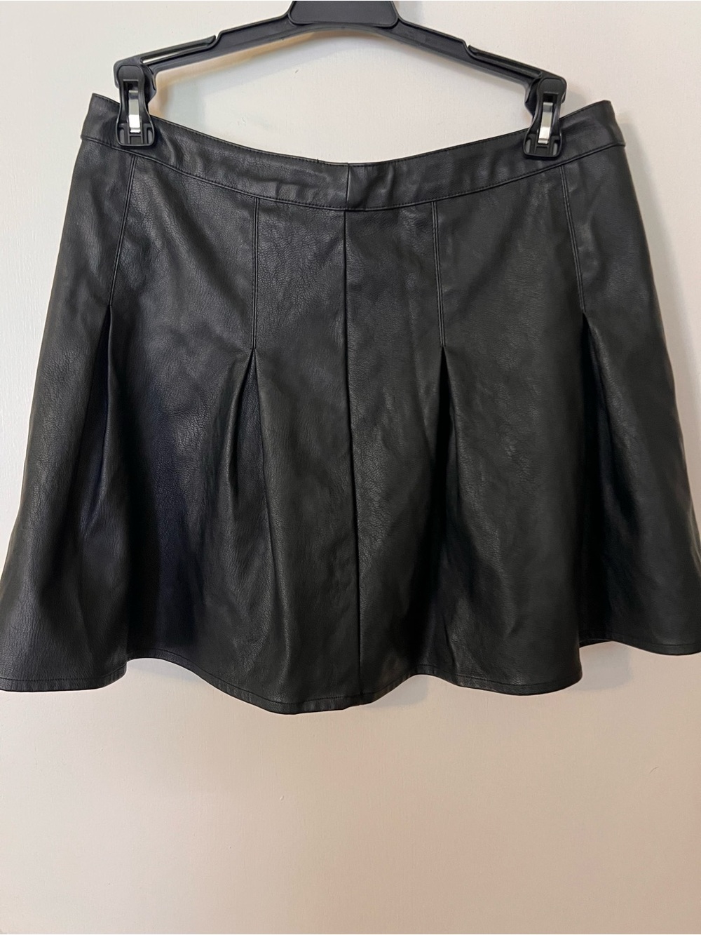 KanCan Black Faux Leather Pleated Midi Skirt
